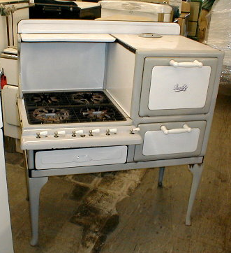 1927 Quality Gas Stove
