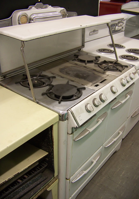 1950 O'Keefe and Merritt Gas Stove