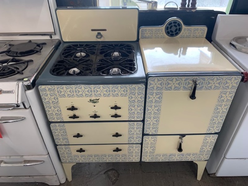 magic chef vintage refrigerator
