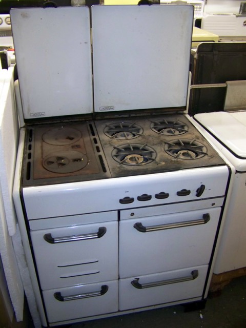 Disappearing Sleek and Polish Kitchen Design - Calyx from ... 1938 Crown Gas/Wood Combo - Antique Appliances