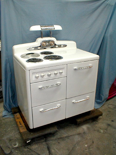 1948 Kelvinator Electric Stove - Antique Appliances