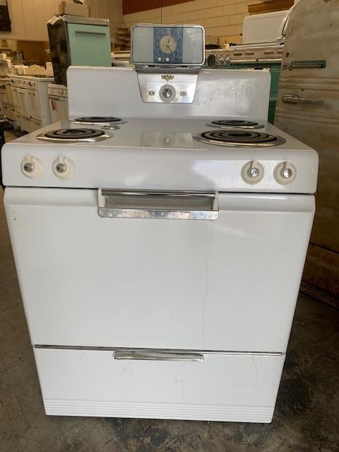 Vintage 1950's Frigidaire stove/oven w/ warmer for Sale in Portland, OR -  OfferUp