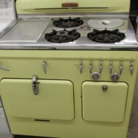 https://www.antiqueappliances.com/wp-content/uploads/1951-Lowback-Yellow-Chambers-8-200x200.jpg