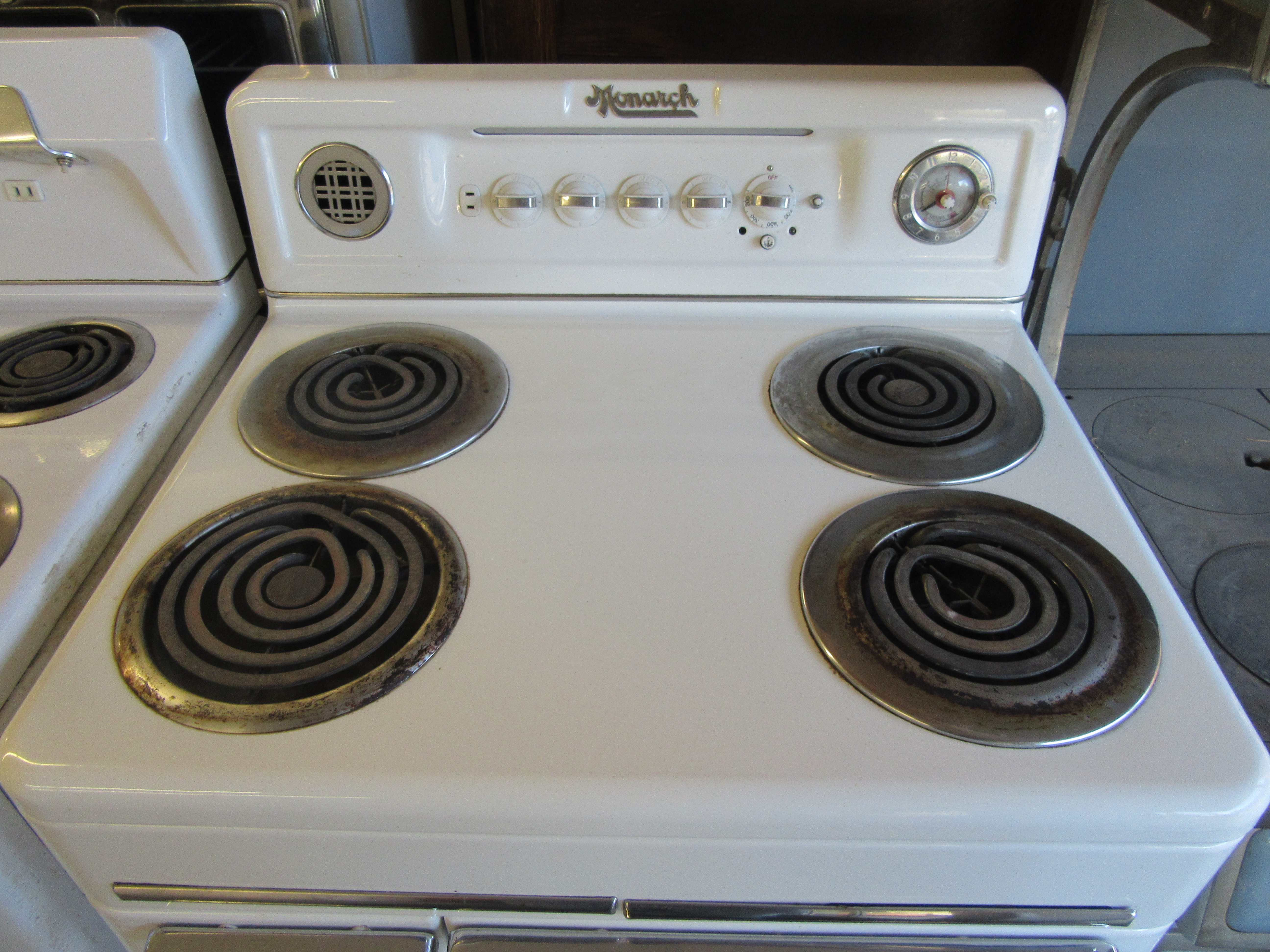 1952 Monarch Electric Stove 32 Antique Appliances